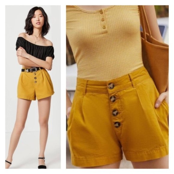 BDG Urban Outfitters Nigel Mustard Pleated Shorts - Picture 1 of 6
